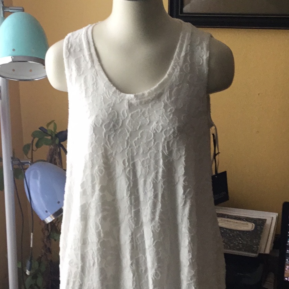 Pretty Sleeveless dress